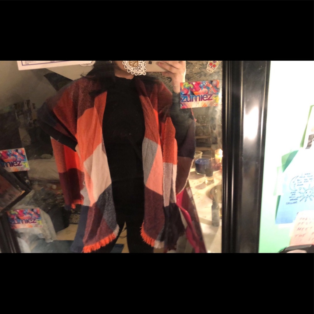 Plaid oversized shall